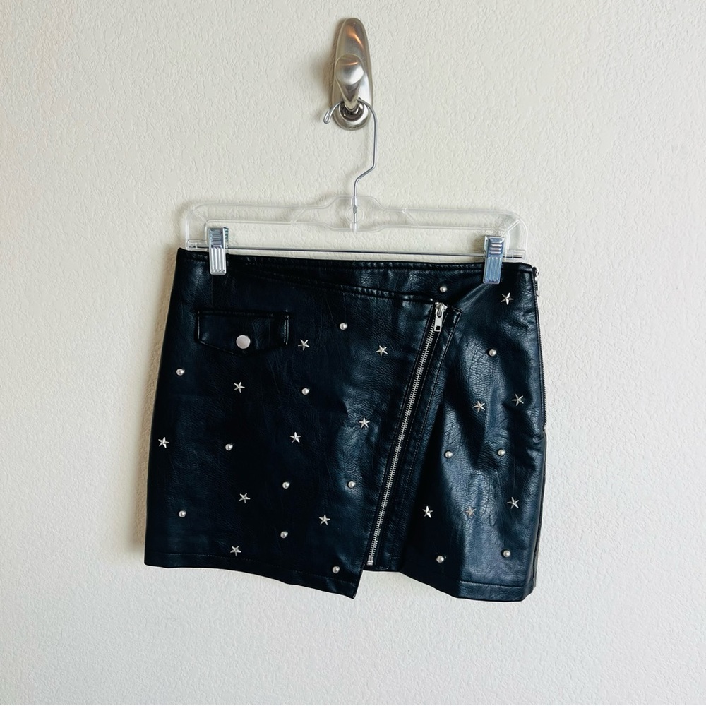 Forever 21 Black Leather Asymmetrical Star Studded Zipper Mini Skirt